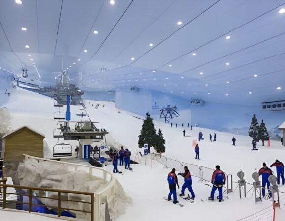 The Top Skiing Activities to Try at Ski Dubai