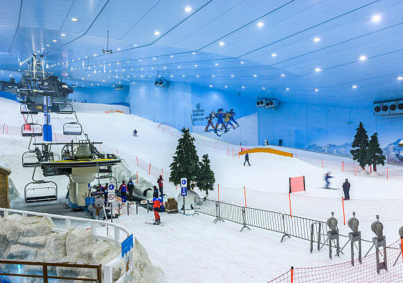 Snowboarding in Dubai: All You Need to Know About Ski Slopes